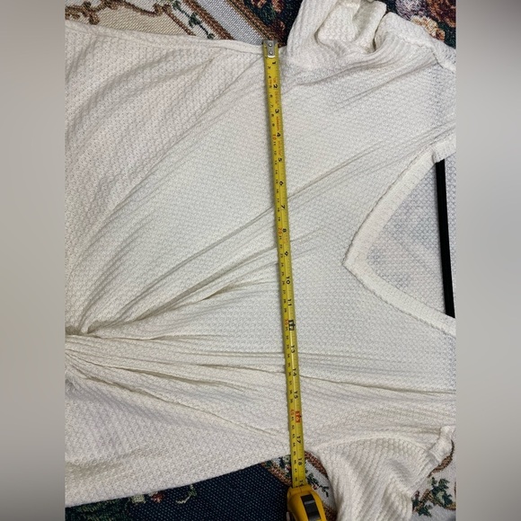 Anthropologie Akemi + Kin Thermal waffle knit Ivory Long Sleeve Sweater Medium - Picture 6 of 12